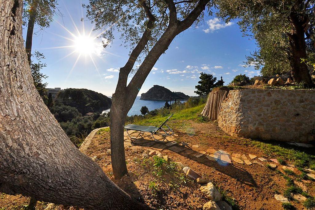 Dolphin Apartments Paleokastritsa Buitenkant foto